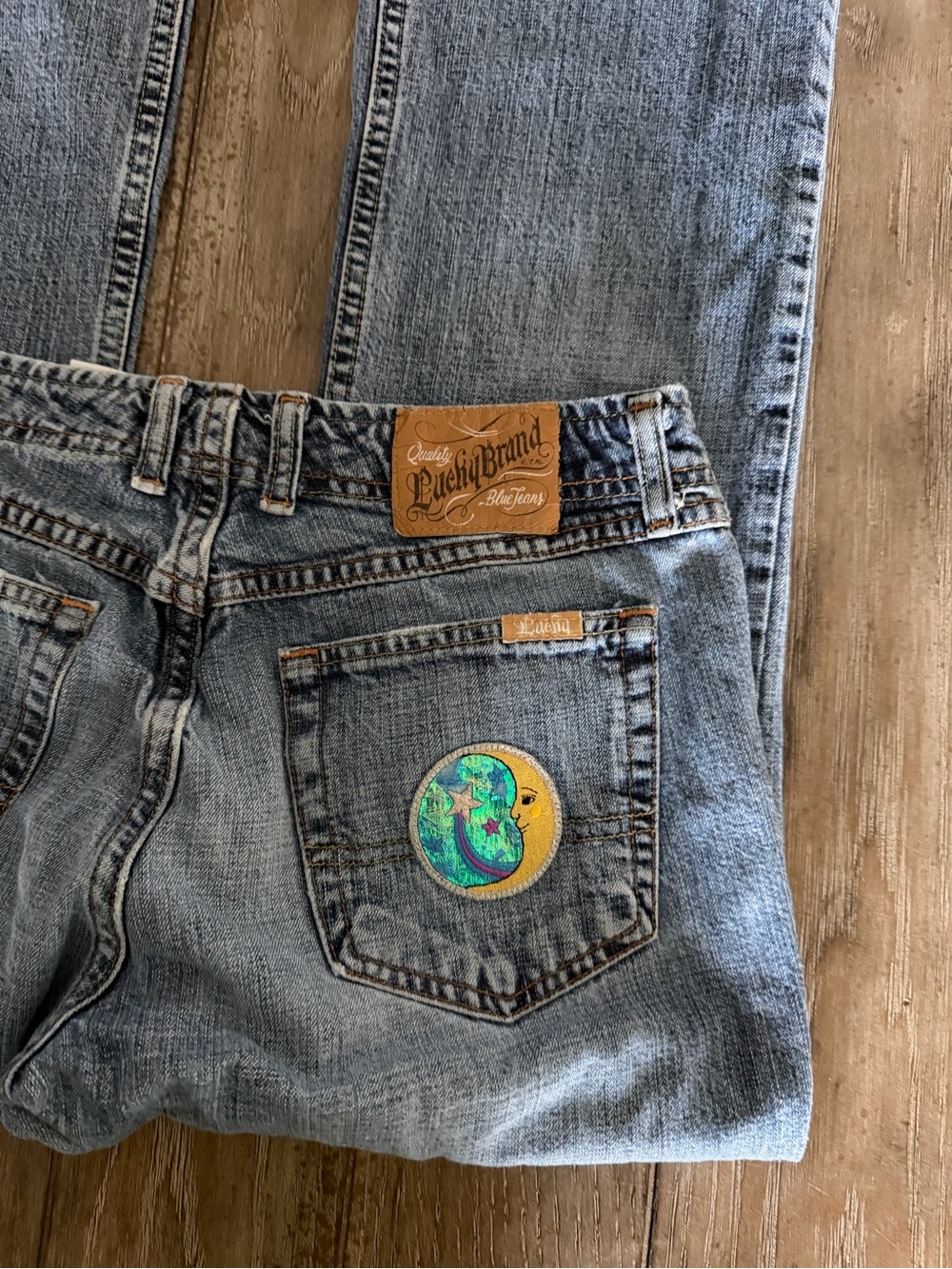 Lucky Brand Wonder Jeans - Picture 12 of 15